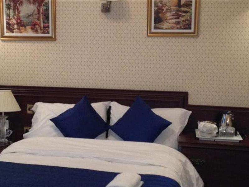 Avon Hotel Лондон Экстерьер фото