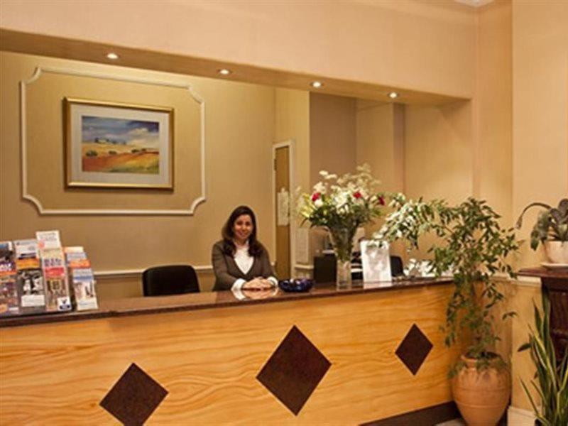 Avon Hotel Лондон Экстерьер фото