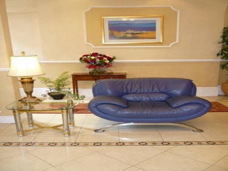Avon Hotel Лондон Экстерьер фото
