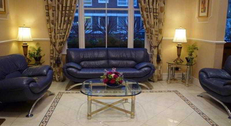 Avon Hotel Лондон Экстерьер фото