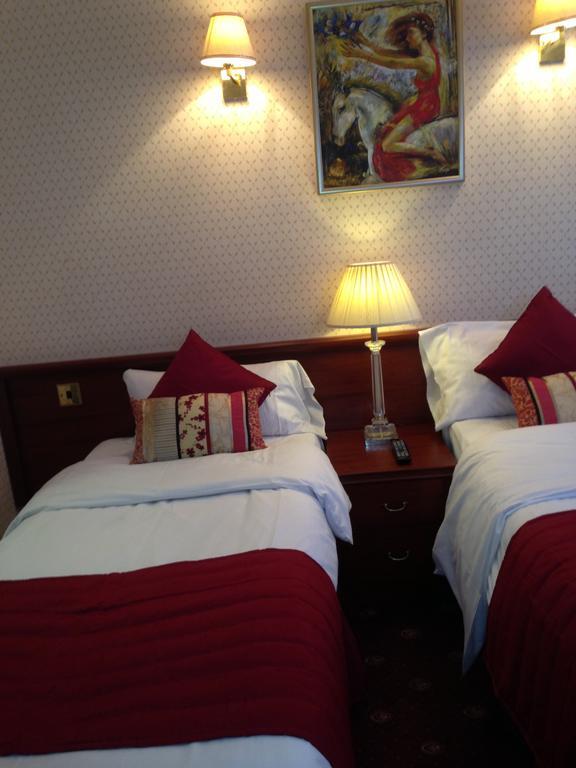 Avon Hotel Лондон Экстерьер фото